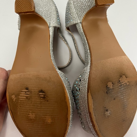 Fantastic 92-K Girl’s Rhinestone Cutout Buckle Ankle Strap Chunk Heels size 12 - Picture 11 of 11